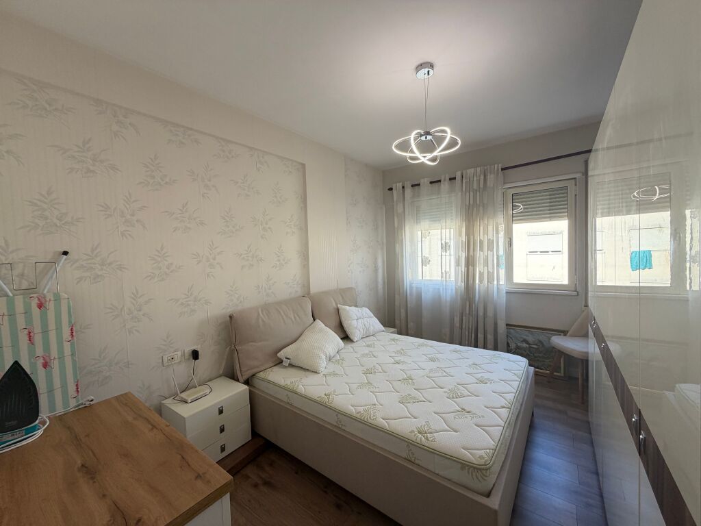 Rent, Apartment 2+1+2, Paris Commune, Kristal Center, Tirane