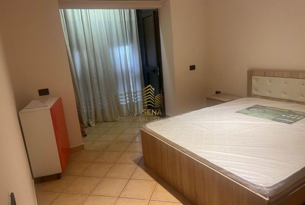 Qira, Apartament, 1+1, Xhamllik, 50.000 Leke/Muaj i Diskutueshem