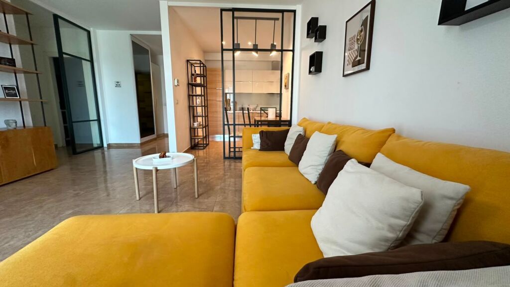 Apartament 1+1 me qira tek Ambasador 3