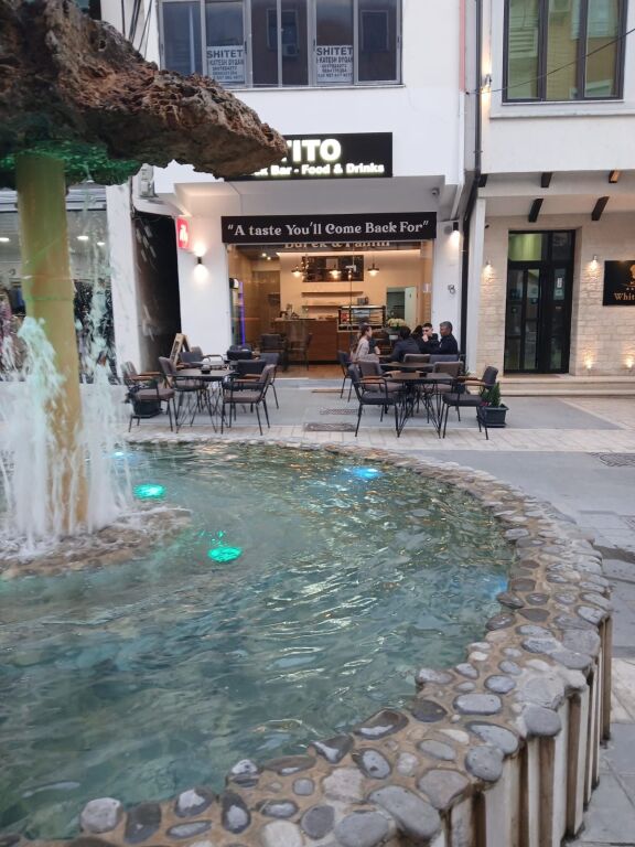 Business Property 187 m² for Sale in the Historic Center of Berat