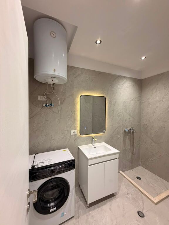 🏡 APARTAMENT 1+1 PËR SHITJE – TEK KONVIKTET E INXHINIERISË SË NDËRTIMIT ✨