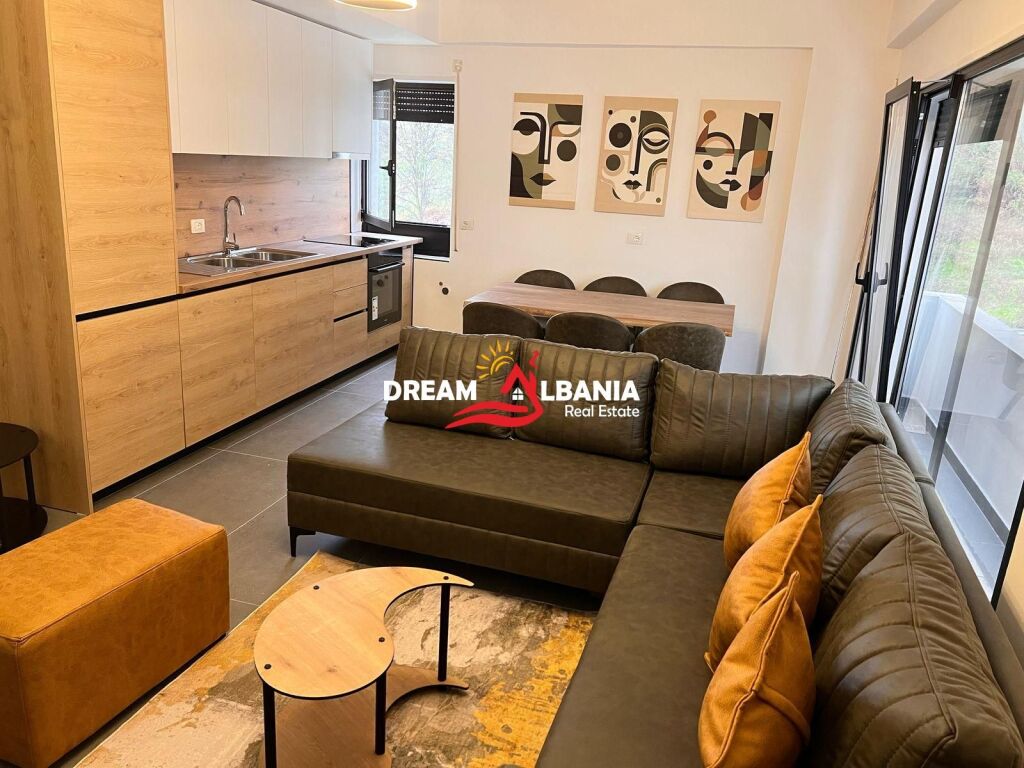 Jepet me qera duplex 3+1+verande dhe post parkimi i perfshire tek Residenca Kodra e Diellit 2 (ID 4231449)
