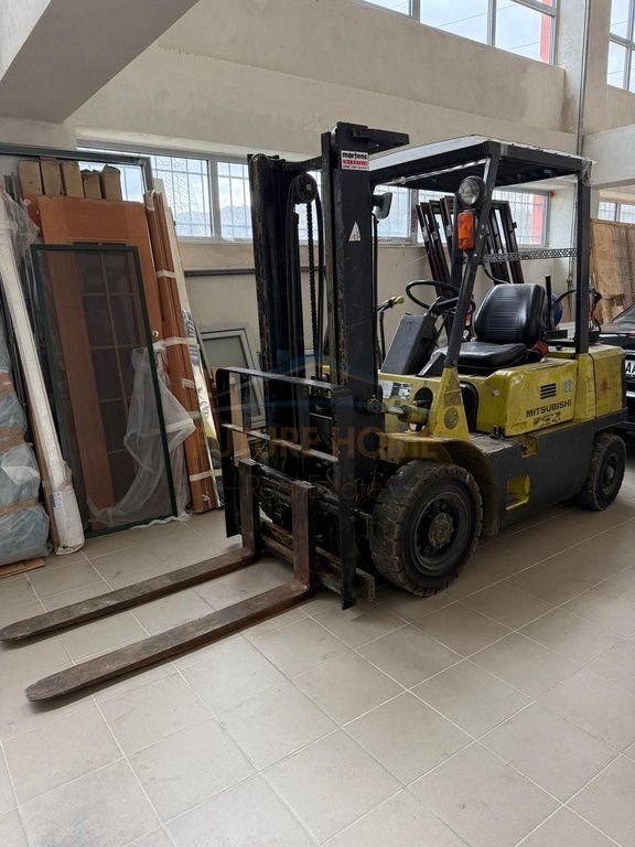 Affitto, Magazzino, Prush, Tirana UNA63653