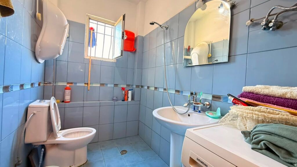 Shitet Apartament 2+1 në Tufinë