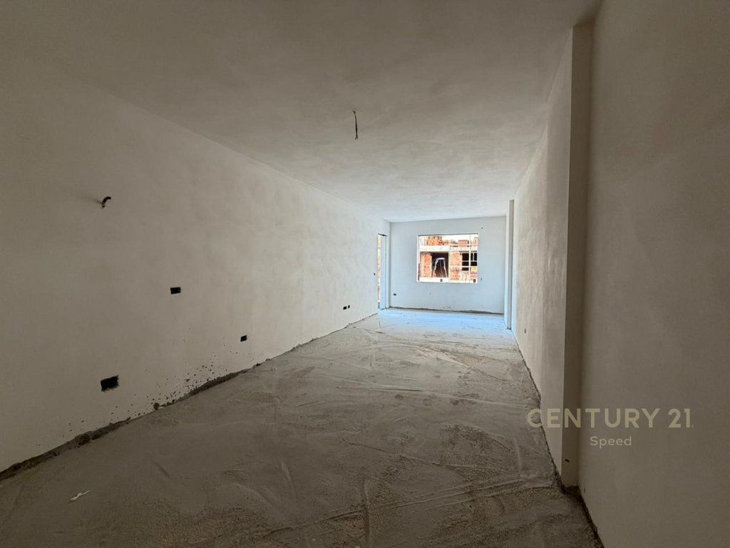 Apartament 2+1+2 Për Shitje në Paskuqan!!