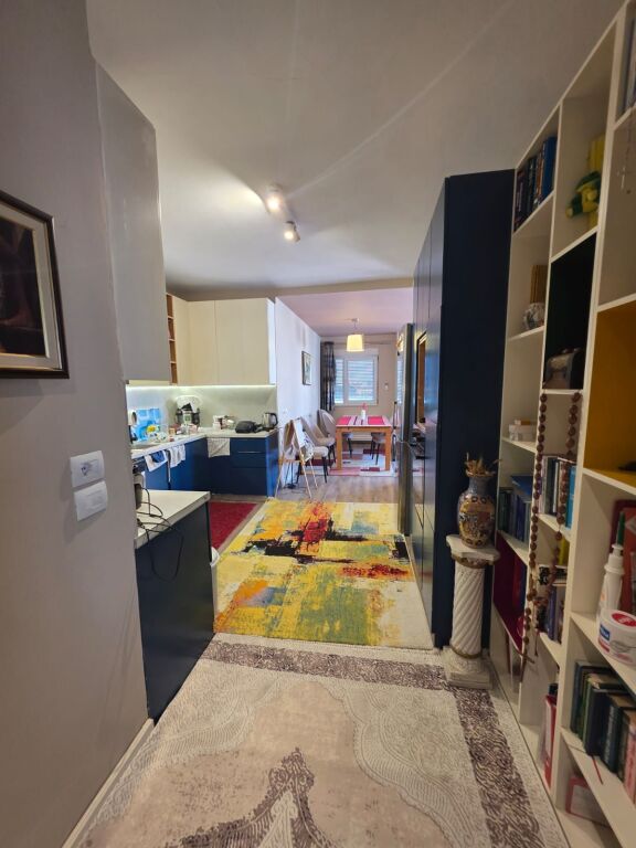 Apartament 2+2+2 në shitje – Plazh, pranë Rrugës Pavarësia