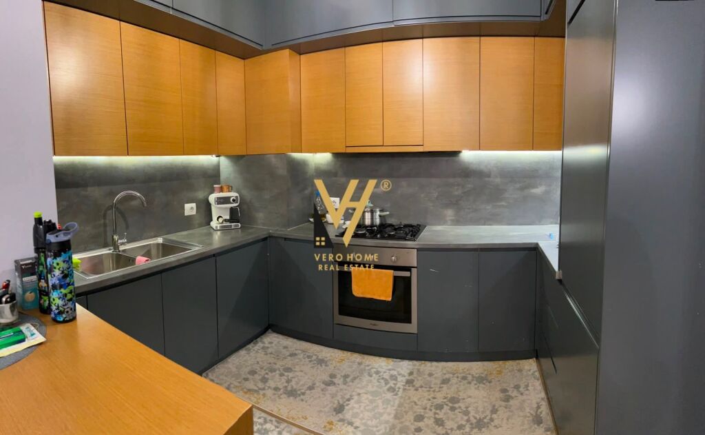 JEPET APARTAMENT 2+1 ME QIRA TE KOMUNA E PARISIT 85.000 LEKE
