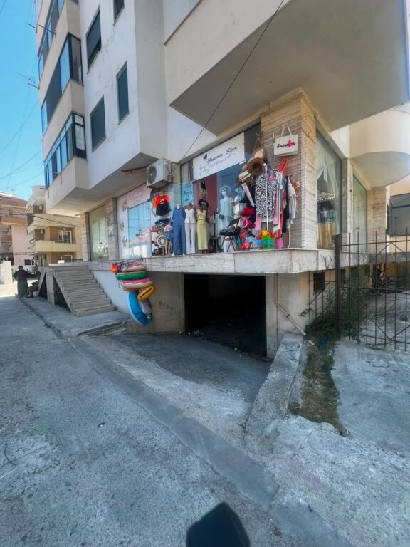 GARAGE IN AFFITTO VICINO ALL'HOTEL LUBJANA, SPIAGGIA, DURRES