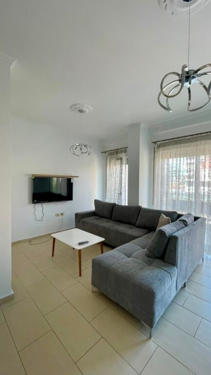 🏠 JEPET ME QIRA APARTAMENT 1+1  📍 Rruga Him Kolli, Tiranë
