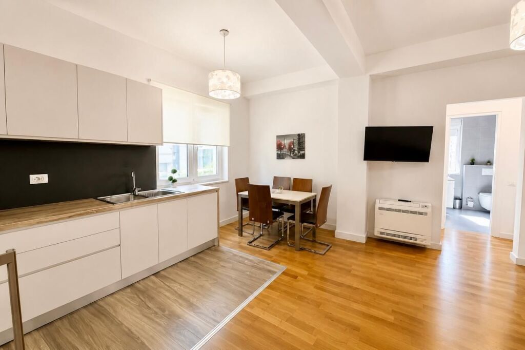 APPARTAMENTO 2+1 CON VERANDA &amp; PARCHEGGIO, SAUK 80.000 ALL