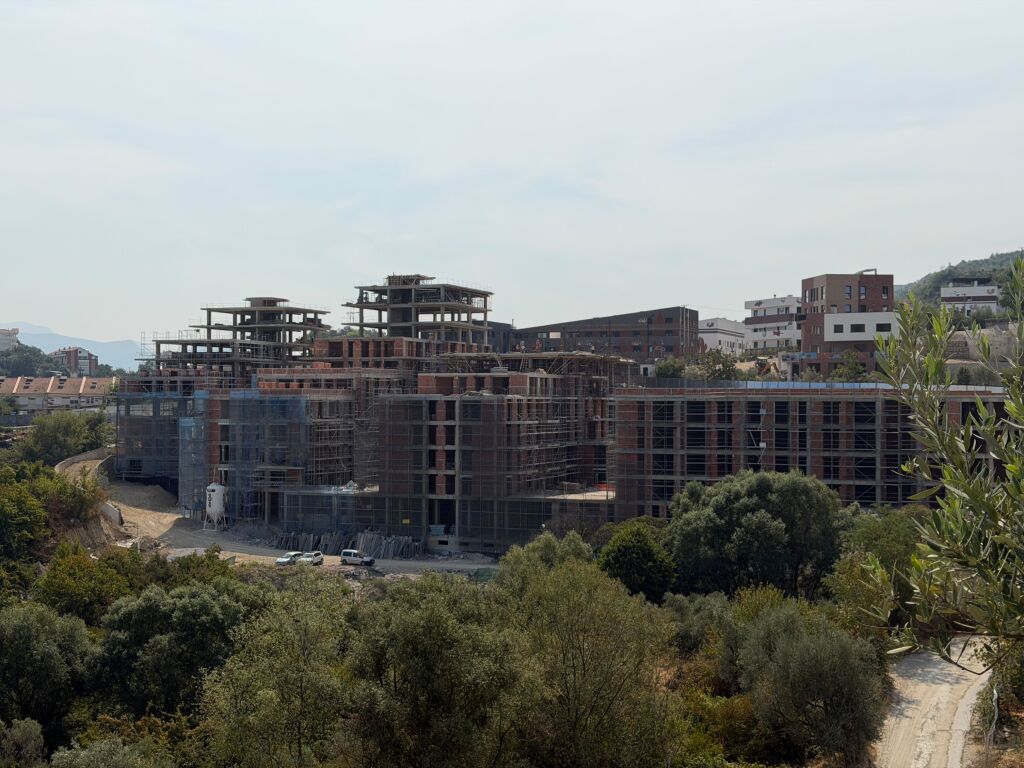 SHITET APARTAMENT 1+1 – KODRA E DIELLIT, TIRANË