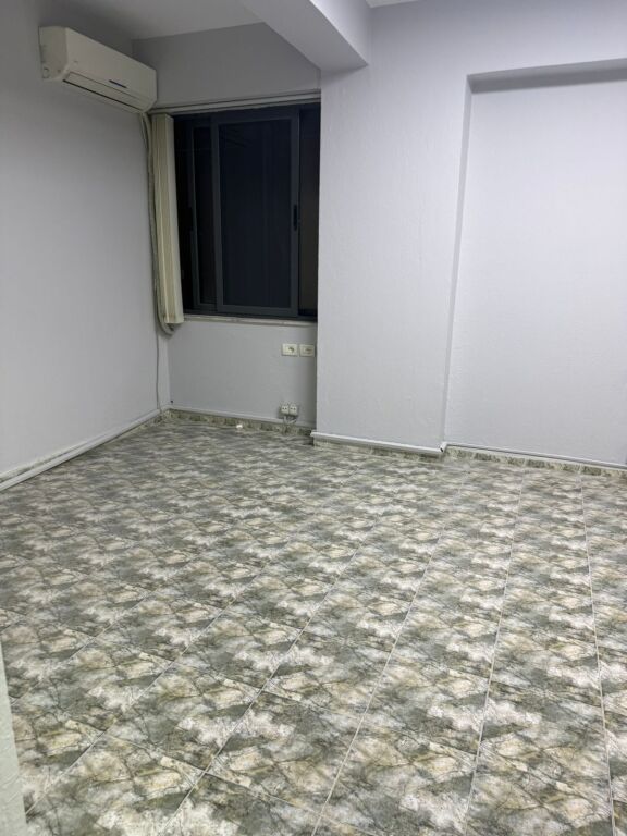 Office for rent in Bllok