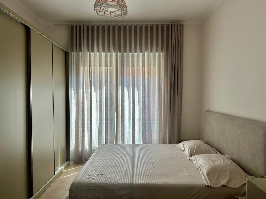 Apartament me Qera 2+1+2 me Post Parkimi në Kompleksin Delijorgji