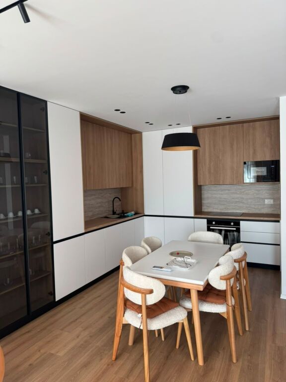Jepet me qira apartamet 2+1+2 tek Kompleksi Aura
