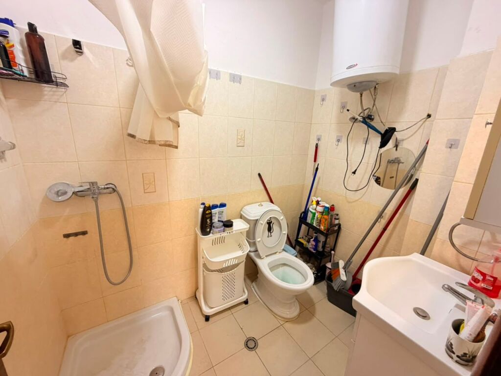 🏠 MONOLOCALE IN VENDITA – ROCCIA DI KAVAJË, DURRËS