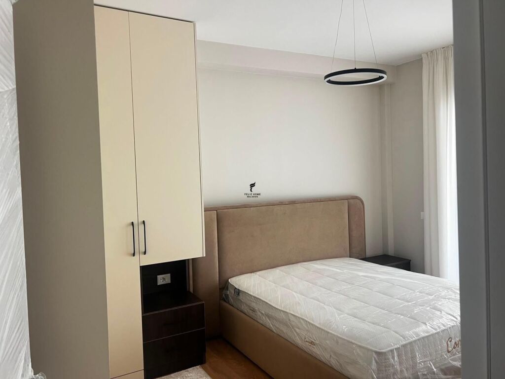APARTAMENT ME QERA 1+1 BULEVARDI RI 60.000 LEKE FH-88506
