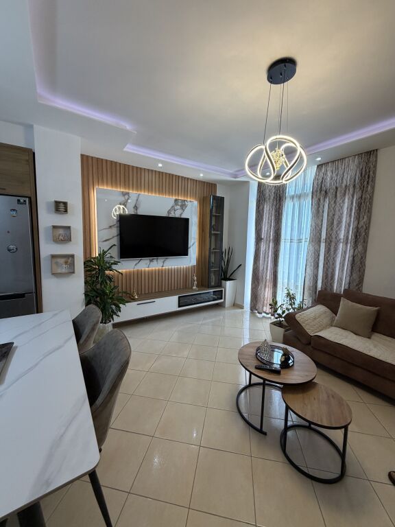 Shitet Apartament 2+1 Rruga Besim Alla