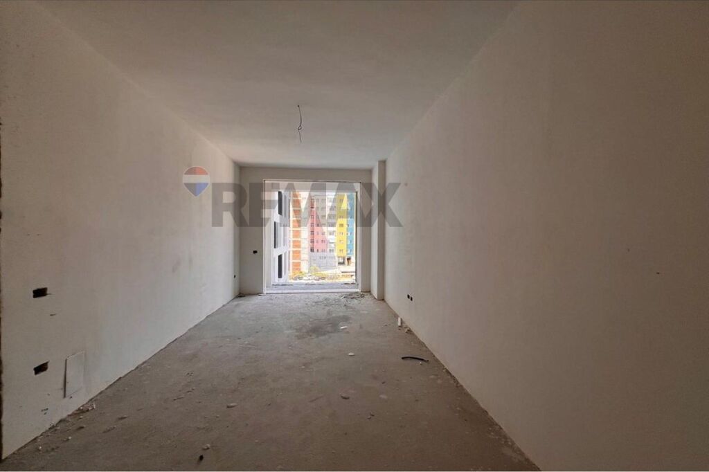 Shitet apartament 2+1+2 ne Kamez.