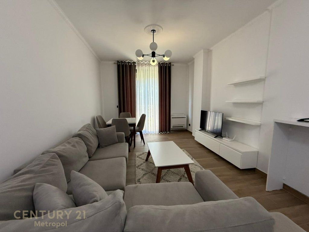 Apartament me oborr 1+1+parkim per qira ne rezidence private- TEG!