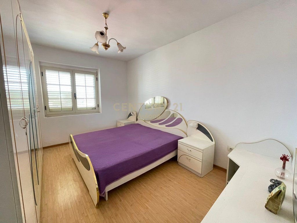 APARTAMENT 2+1 PER SHITJE TE KOMISARIATI I POLICISE VLORE
