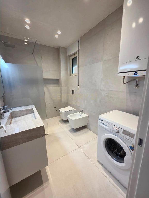 Shitet, Apartament 1+1+Post Parkimi, Perla Resort