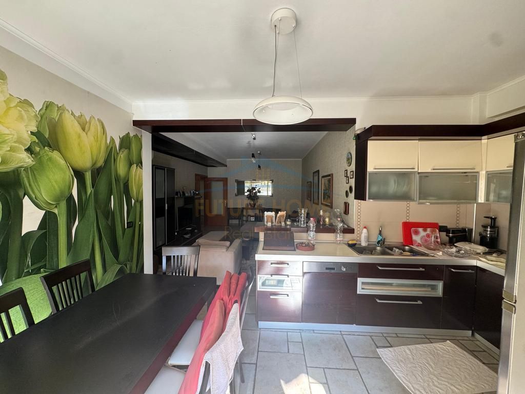 Shitet, Apartament 3+1+2, Rruga Eduard Mano, Kopshti Zoologjik