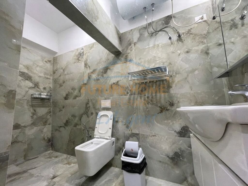 Affitto, Appartamento 2+1+Posto Auto, Giardino Zoologico, Tirana.