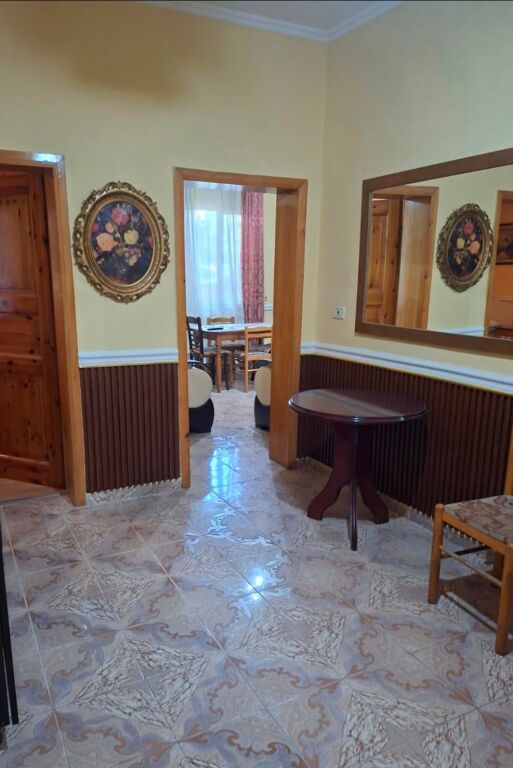 Jepet Me Qera Apartament 2+1
