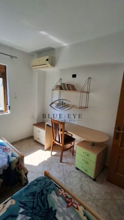 Appartamento 2+1 in affitto – Ospedale Americano, Durrës!