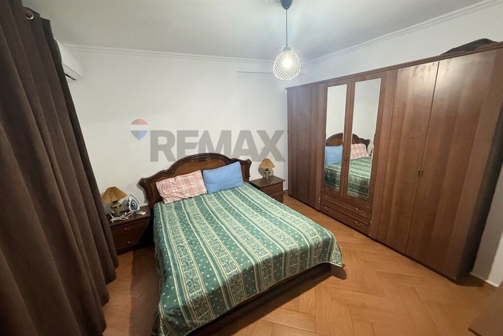 Apartament 2+1 me qera Rr.Barrikadave