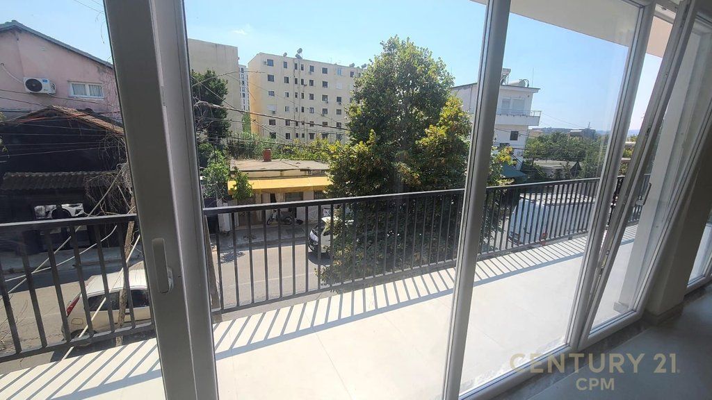 Ufficio in affitto al 2° piano – Bulevardi i Ri
