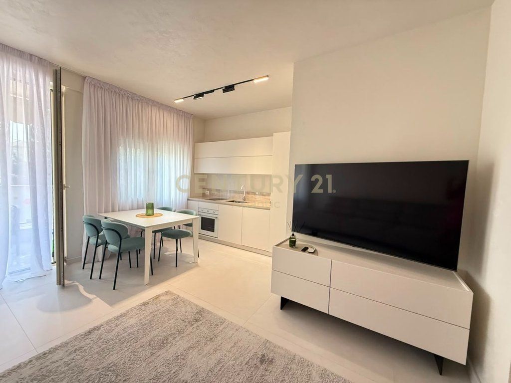 Shitet, Apartament 1+1+Post Parkimi, Perla Resort 235,000 €