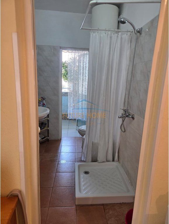 Shitet, Apartament 1+1, Irfan Tomini, Tiranë