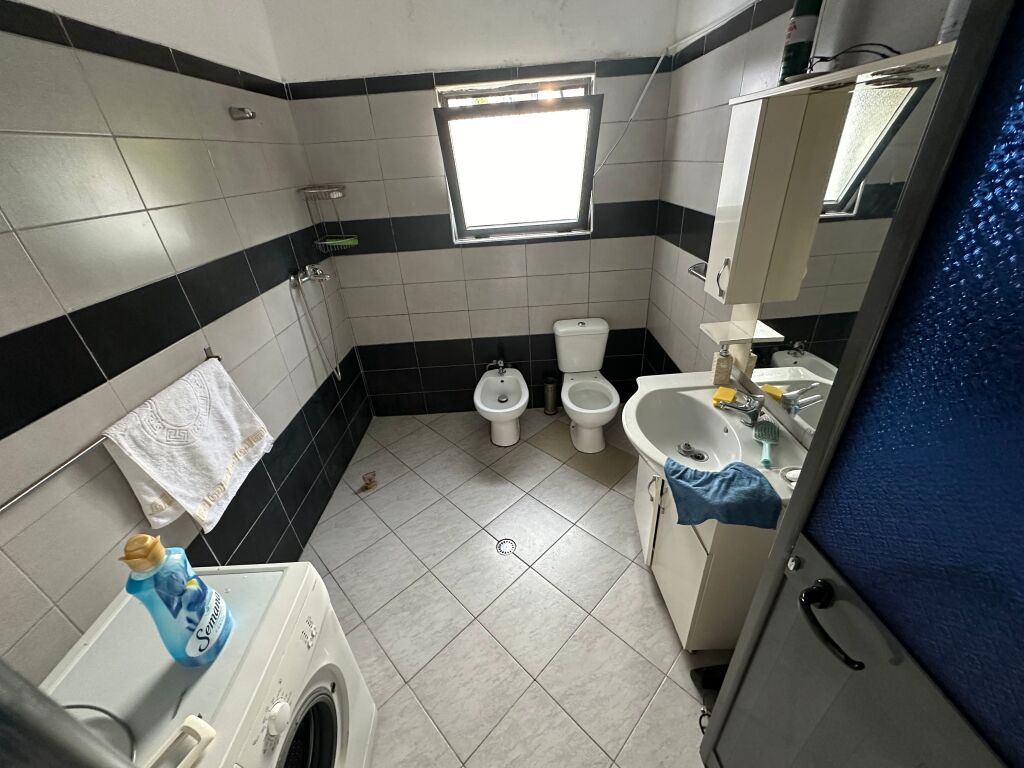 For rent 1+1 furnished behind Globe near the Old Park