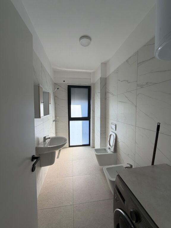 Per QIRA/RENT Apartament 1+1 prane "fiori di bosco"