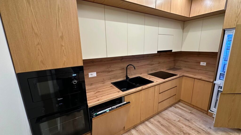Apartament 2+1 me Qira – Liqeni i Thatë