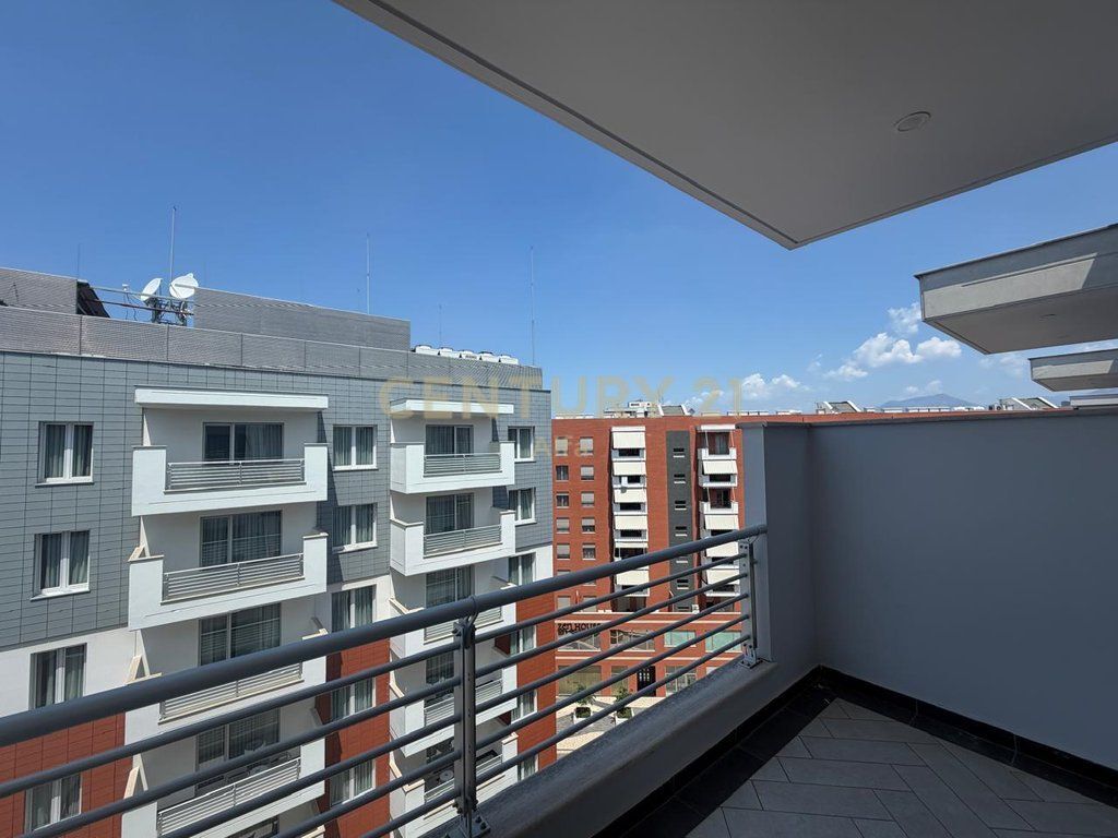 Ufficio in Affitto – Hilton, Complesso Delijorgji