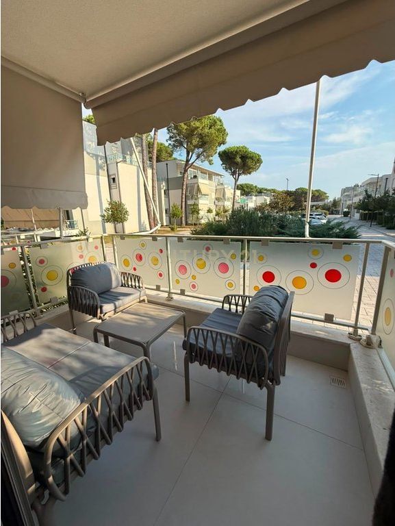 Shitet, Apartament 1+1+Post Parkimi, Perla Resort 235,000 €