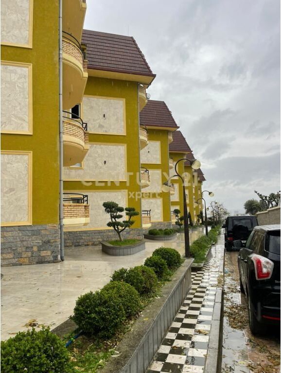 Apartament 1+1me post parkimi për qira në Rezidencën Lake Land në Farkë, Tiranë!