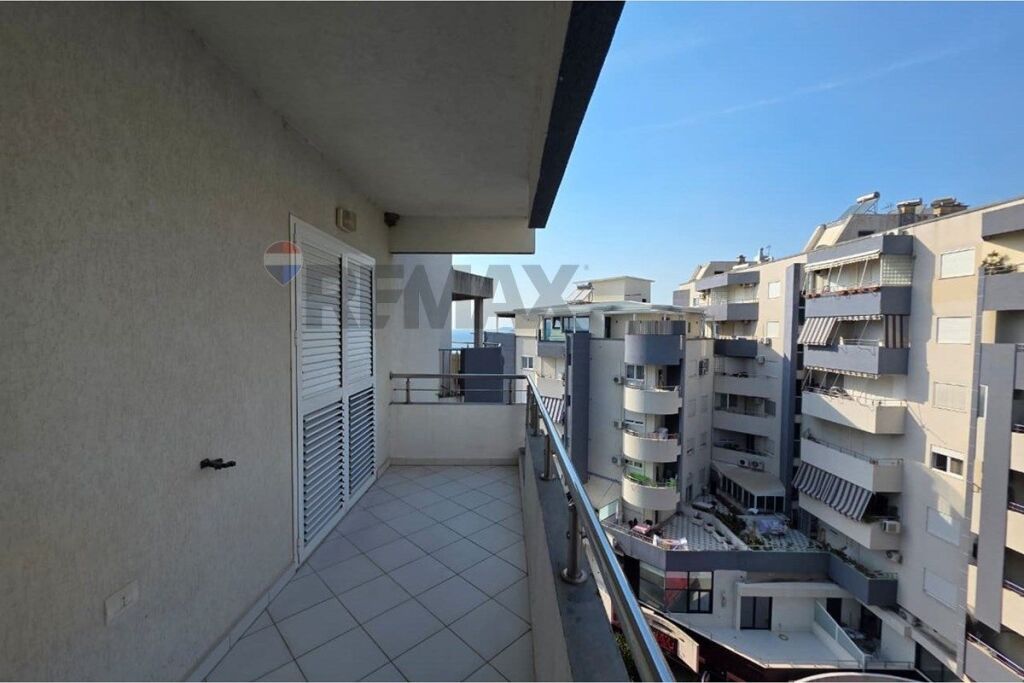 🏢 APARTMENT 1+1 FOR RENT – OSLO COMPLEX, LUNGOMARE, VLORA