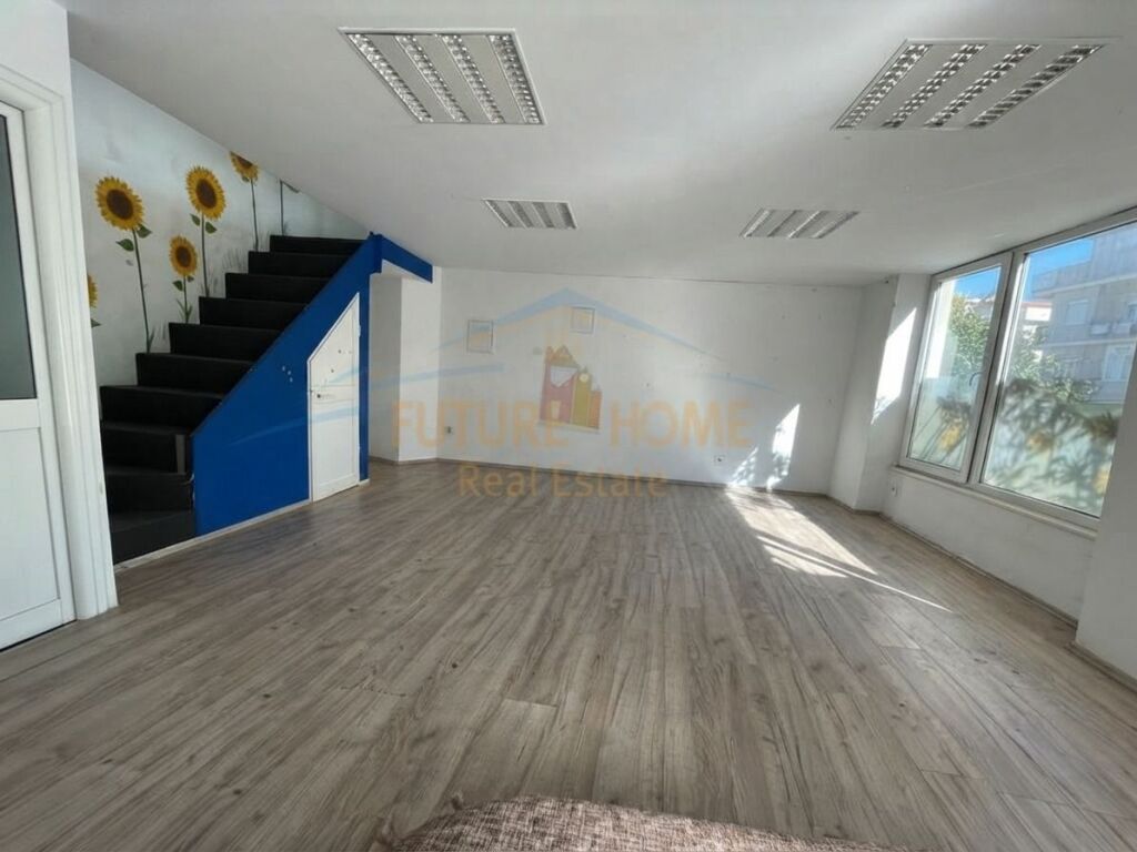 Qera, Ambient Biznesi, Dublex, Kopshti Zoologjik, Tiranë.