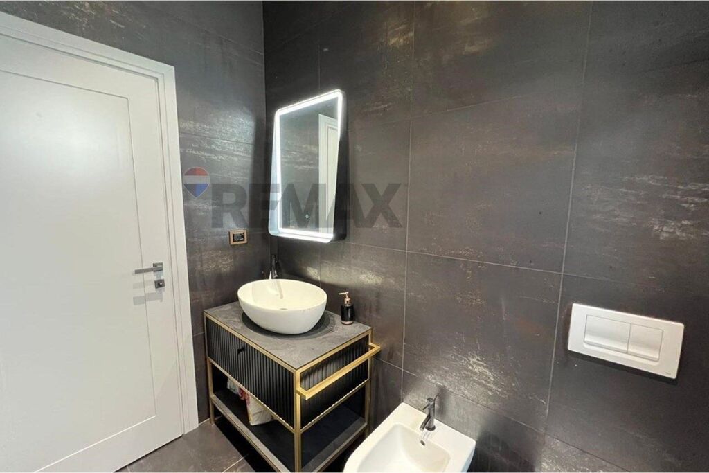 APARTAMENT 2+1 NE SHITJE LIQENI THATE