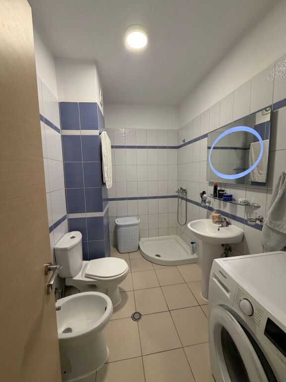 Shitet Apartament 2+1 Rruga Besim Alla