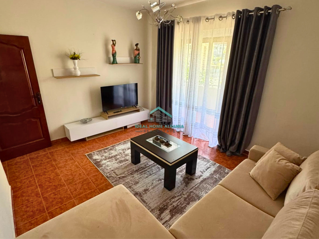 APARTAMENT 1+1 ME QIRA – PRANË BANKA TIRANA, VLORË
