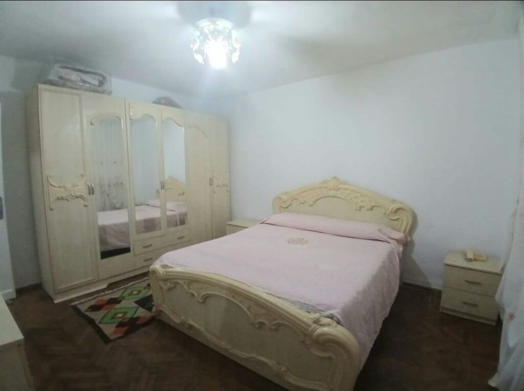 Jepet Me Qera Apartament 1+1+1 Ballkon