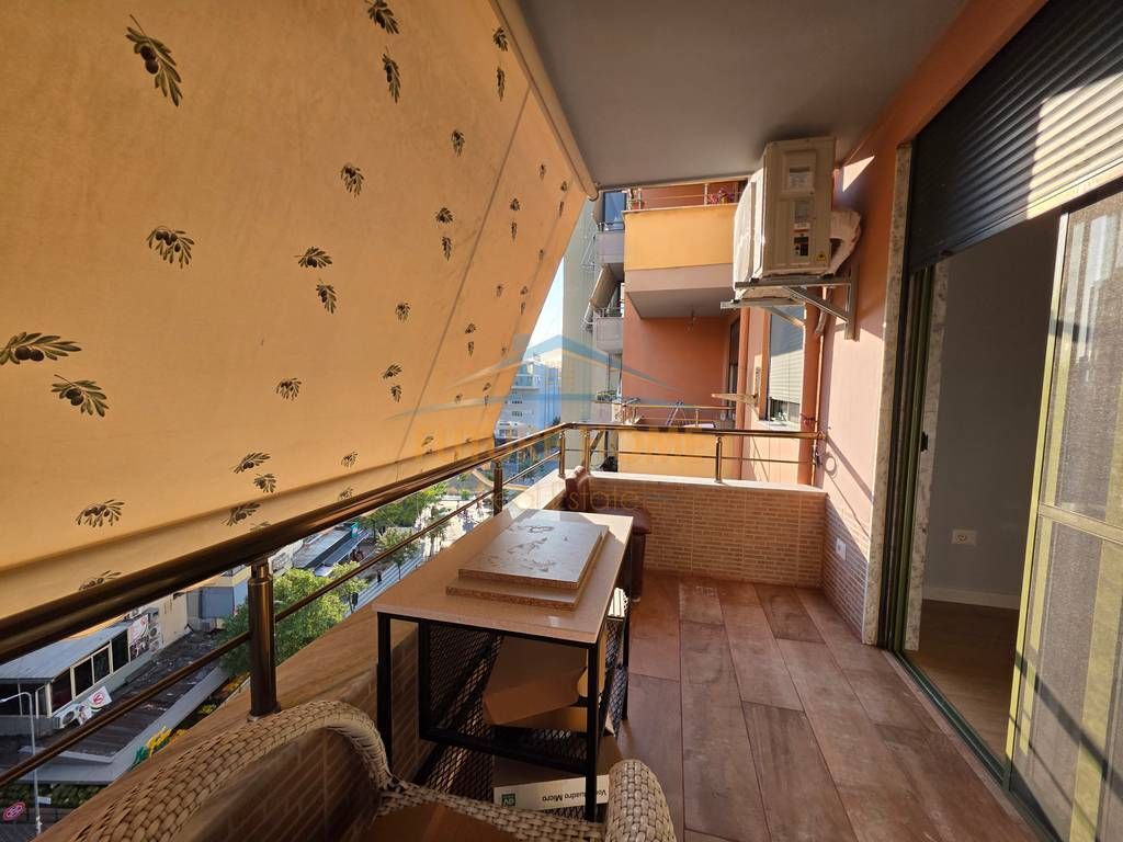 Qera,Apartament 2+1,Komuna e Parisit