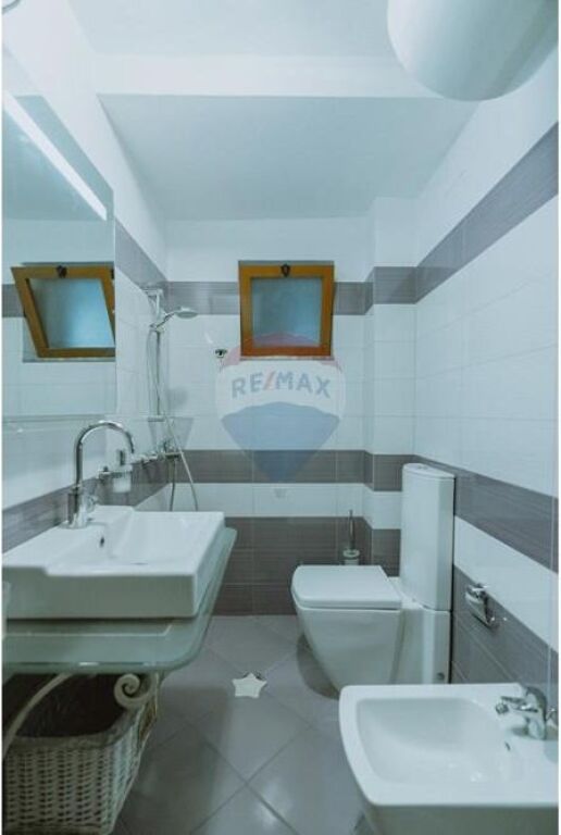 Apartment - For Rent - Muhamet Gjollesha Street, Tirana