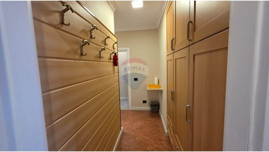 🏠Appartamento 2+1+2 in affitto nel centro vicino ai palazzi di 9 piani