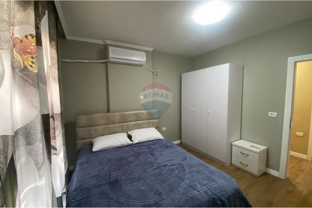 Appartamento - In Affitto - Blocco Gintash, Tirana