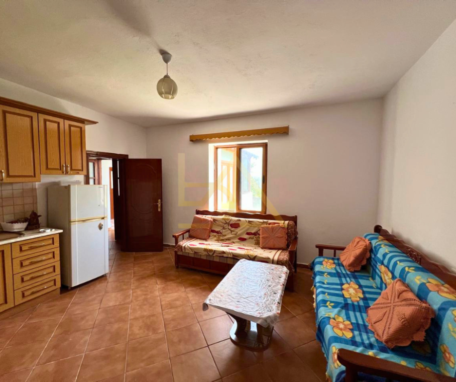 Shtëpi 3+1 për Shitje – Kotë, Vlorë